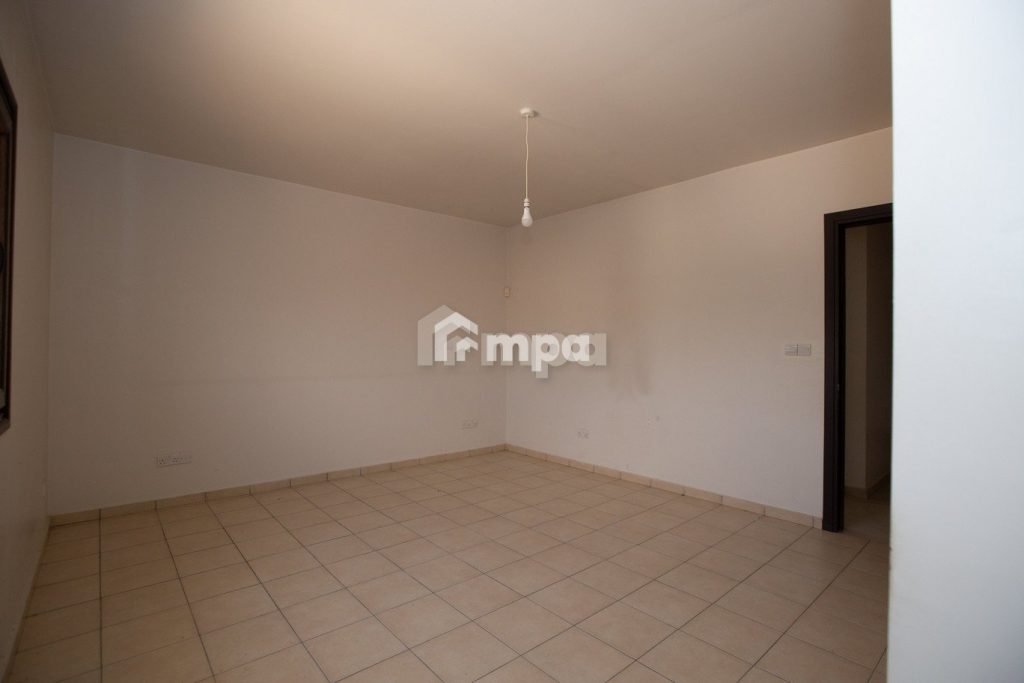 4 Bedroom House for Sale in Maroni, Larnaca District