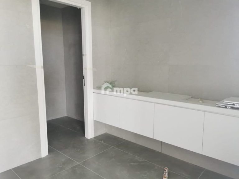 320m² Office for Sale in Nicosia District