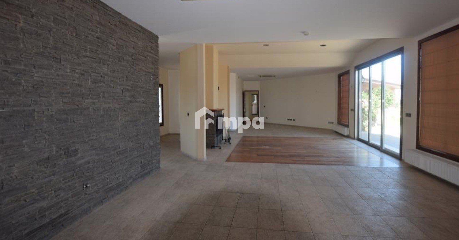 6+ Bedroom House for Sale in Nicosia District