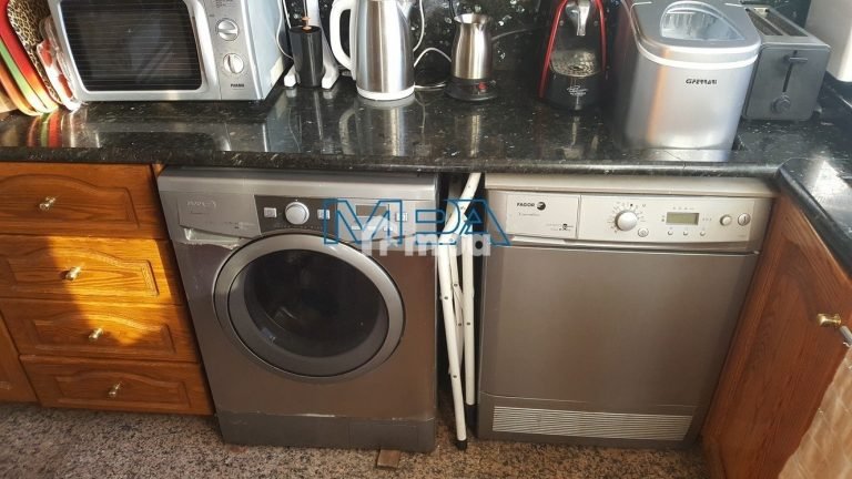 5 Bedroom House for Sale in Nicosia District