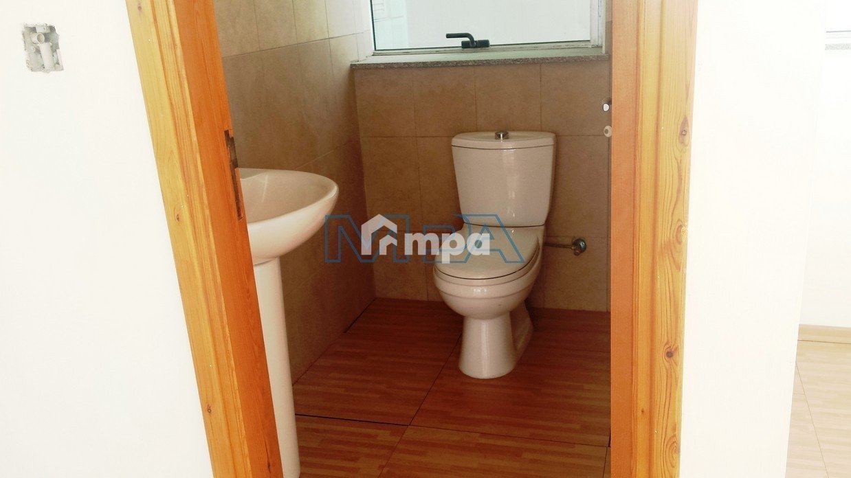 345m² Office for Sale in Aglantzia, Nicosia District