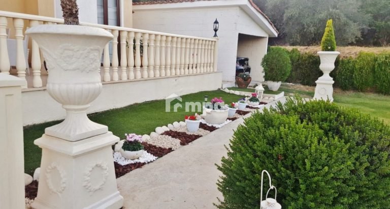 3 Bedroom House for Sale in Korakou, Nicosia District
