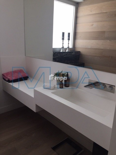 5 Bedroom House for Sale in Strovolos, Nicosia District