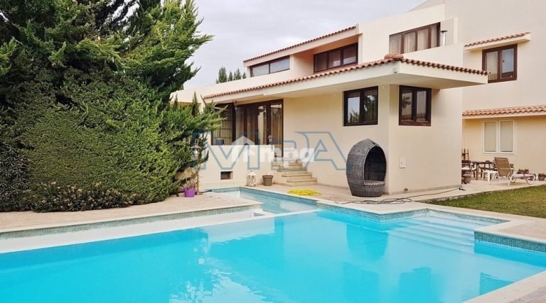 5 Bedroom House for Sale in Nicosia District