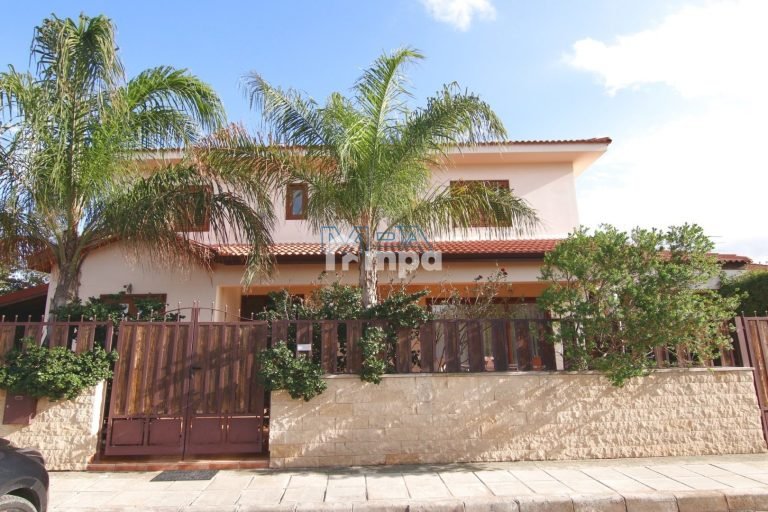 Cheap Houses and Villas for Sale Nicosia up to 900000 euro