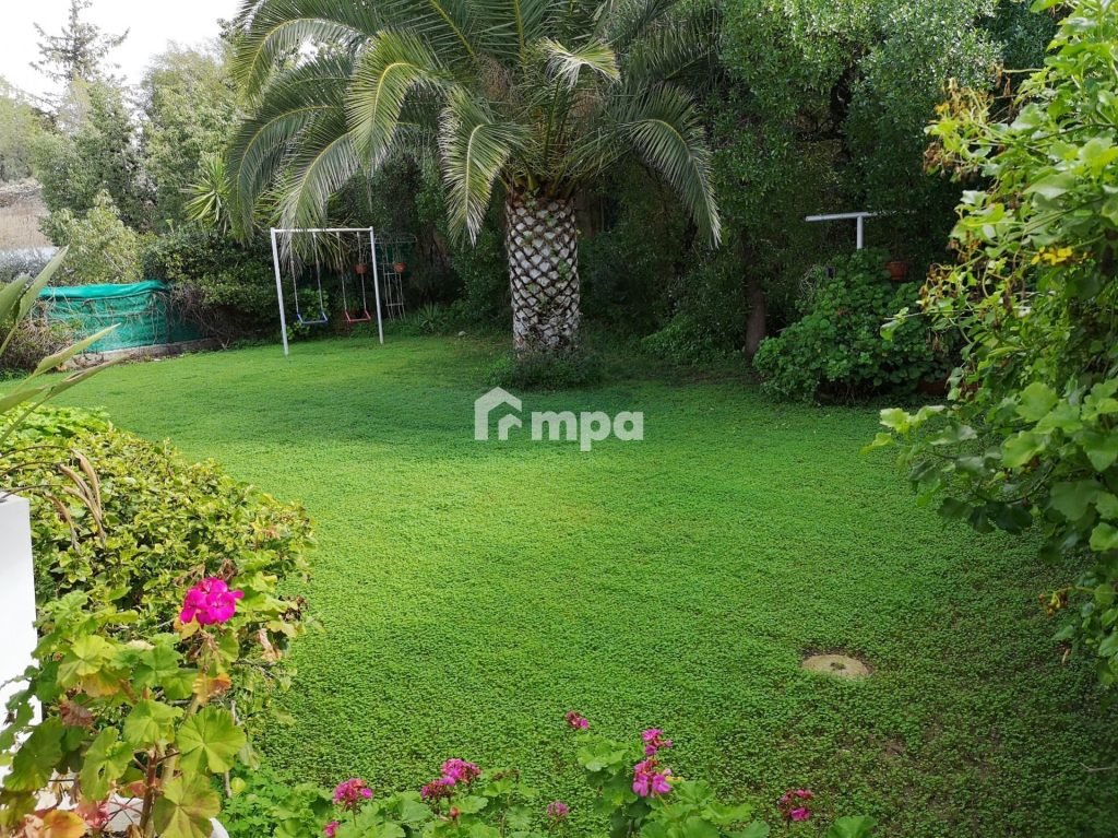 4 Bedroom House for Sale in Makedonitissa, Nicosia District