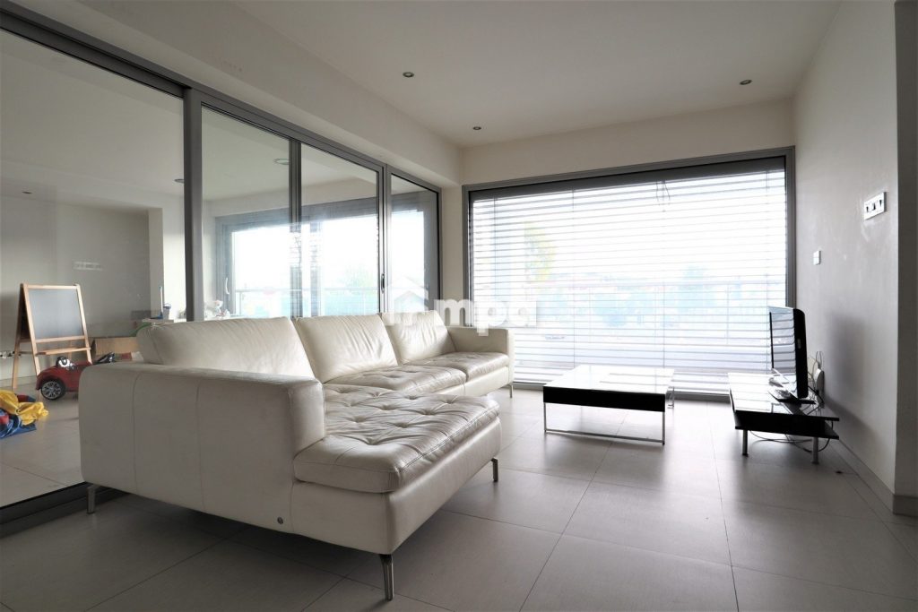 81m² Office for Sale in Makedonitissa, Nicosia District