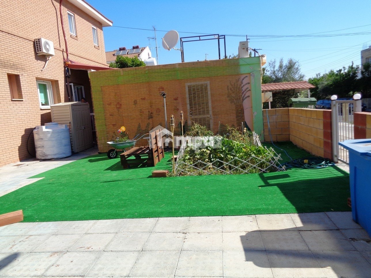 350m² Building for Sale in Agios Dometios, Nicosia District