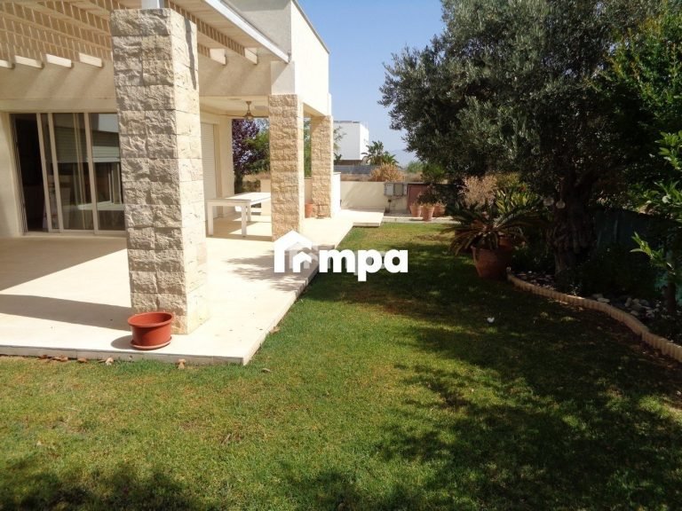5 Bedroom House for Sale in Dali, Nicosia District