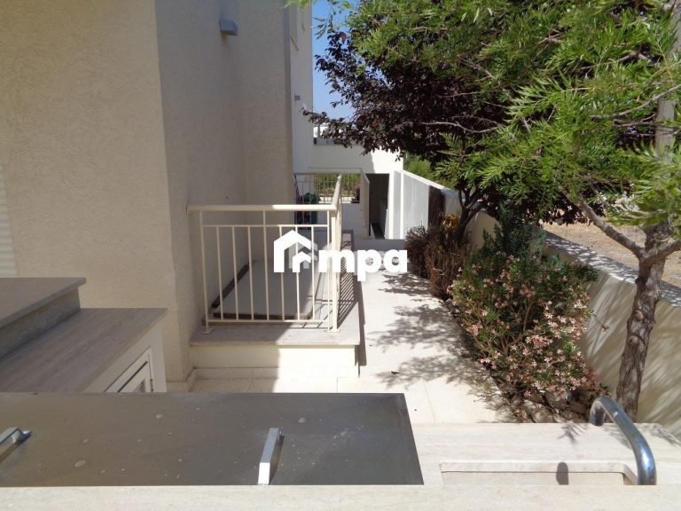 5 Bedroom House for Sale in Dali, Nicosia District