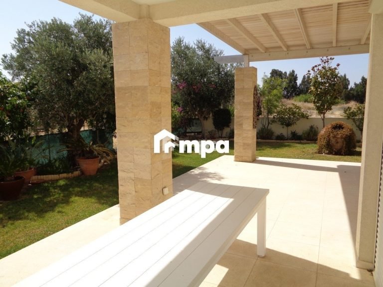 5 Bedroom House for Sale in Dali, Nicosia District