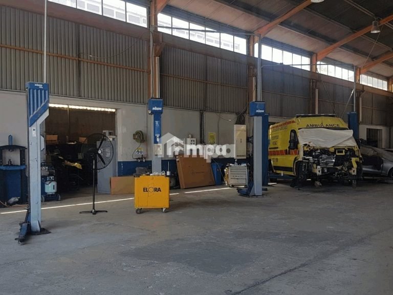 1000m² Commercial for Sale in Nicosia District