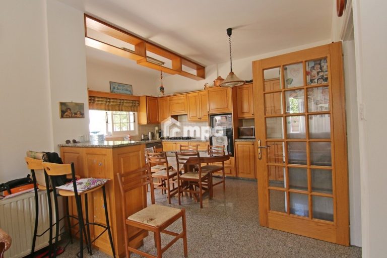 Cheap Houses and Villas for Sale Nicosia up to 400000 euro