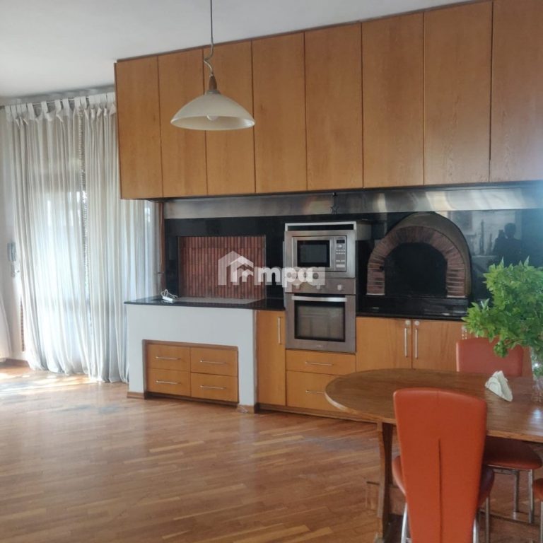 5 Bedroom House for Sale in Strovolos, Nicosia District