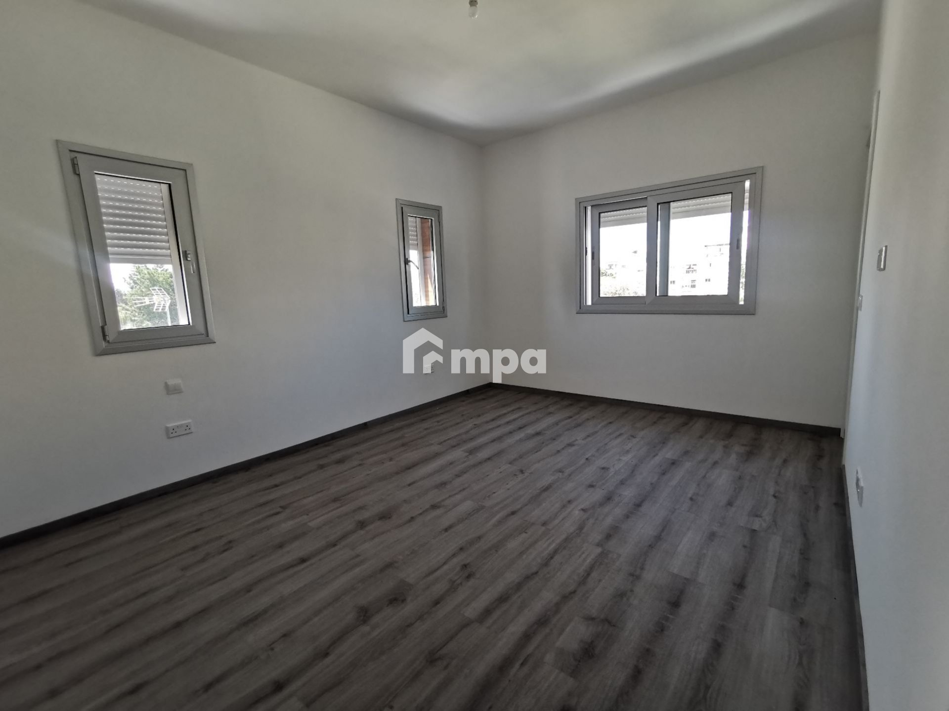 3 Bedroom Apartment for Sale in Engomi, Nicosia District
