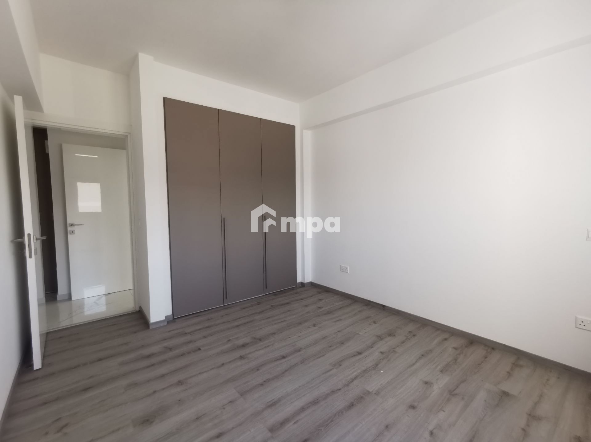 3 Bedroom Apartment for Sale in Engomi, Nicosia District