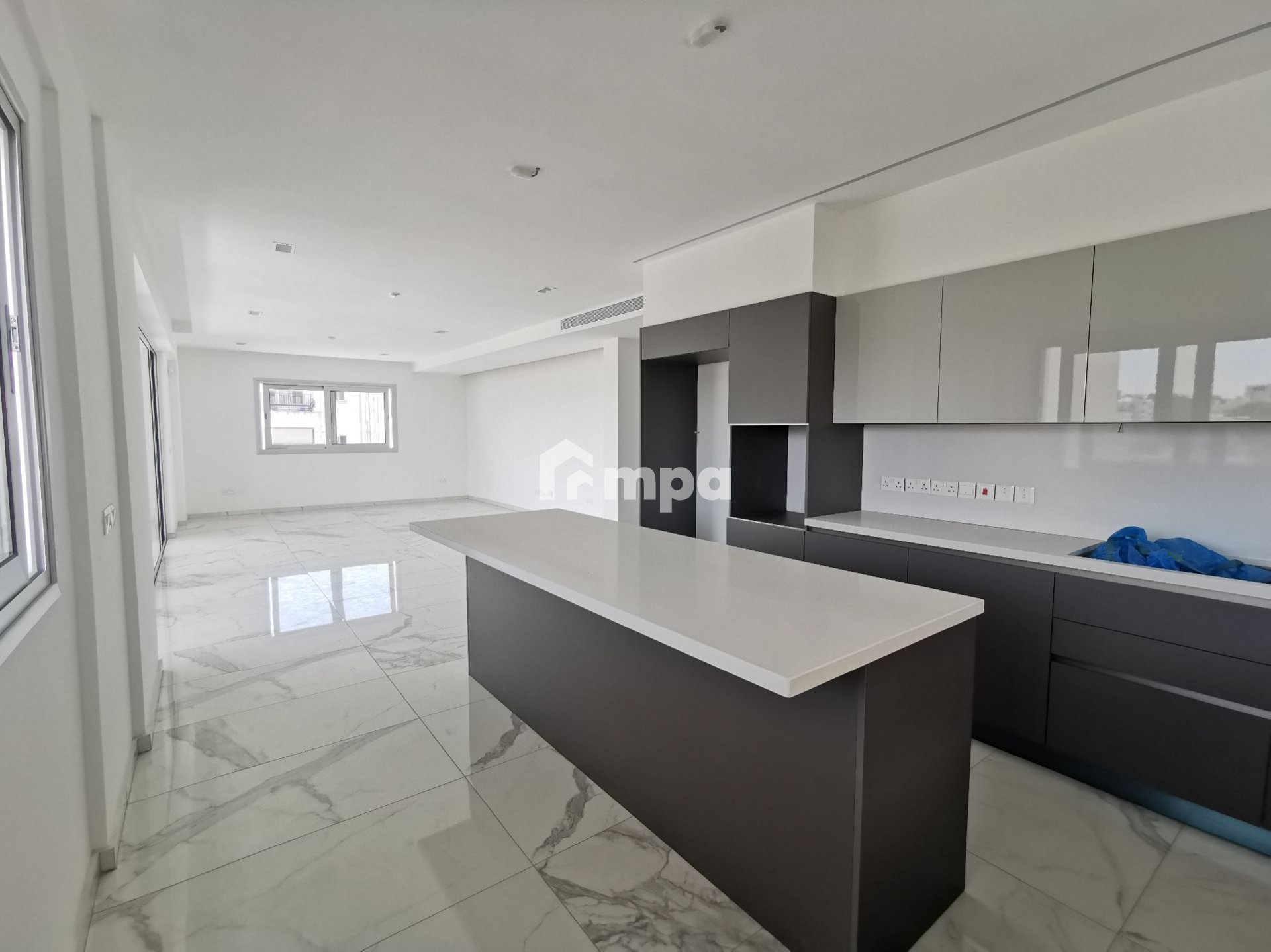 3 Bedroom Apartment for Sale in Engomi, Nicosia District