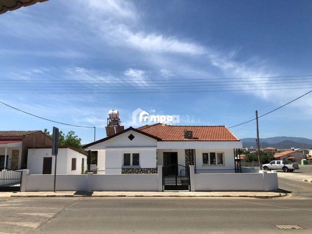 Σπίτι 3 Υπνοδωματίων προς Πώληση στον Αστρομερίτη, Επαρχία Λευκωσίας