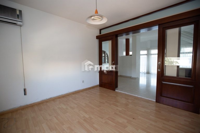 4 Bedroom House for Sale in Aglantzia, Nicosia District