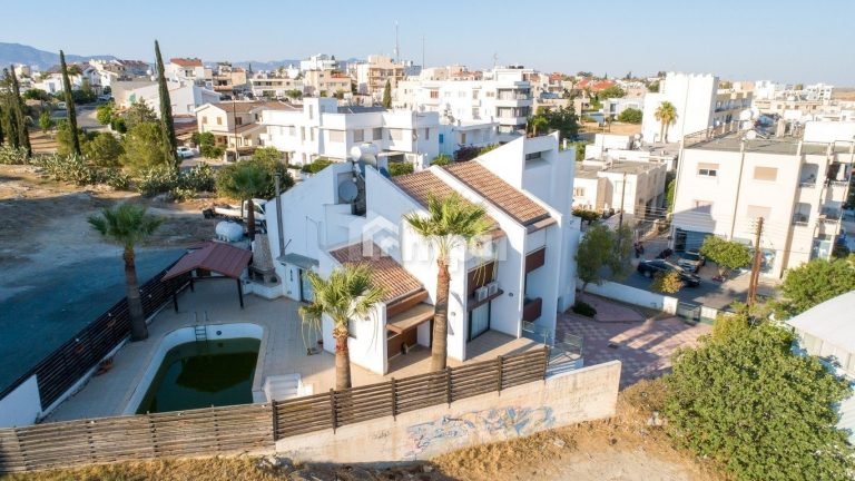 4 Bedroom House for Sale in Aglantzia, Nicosia District