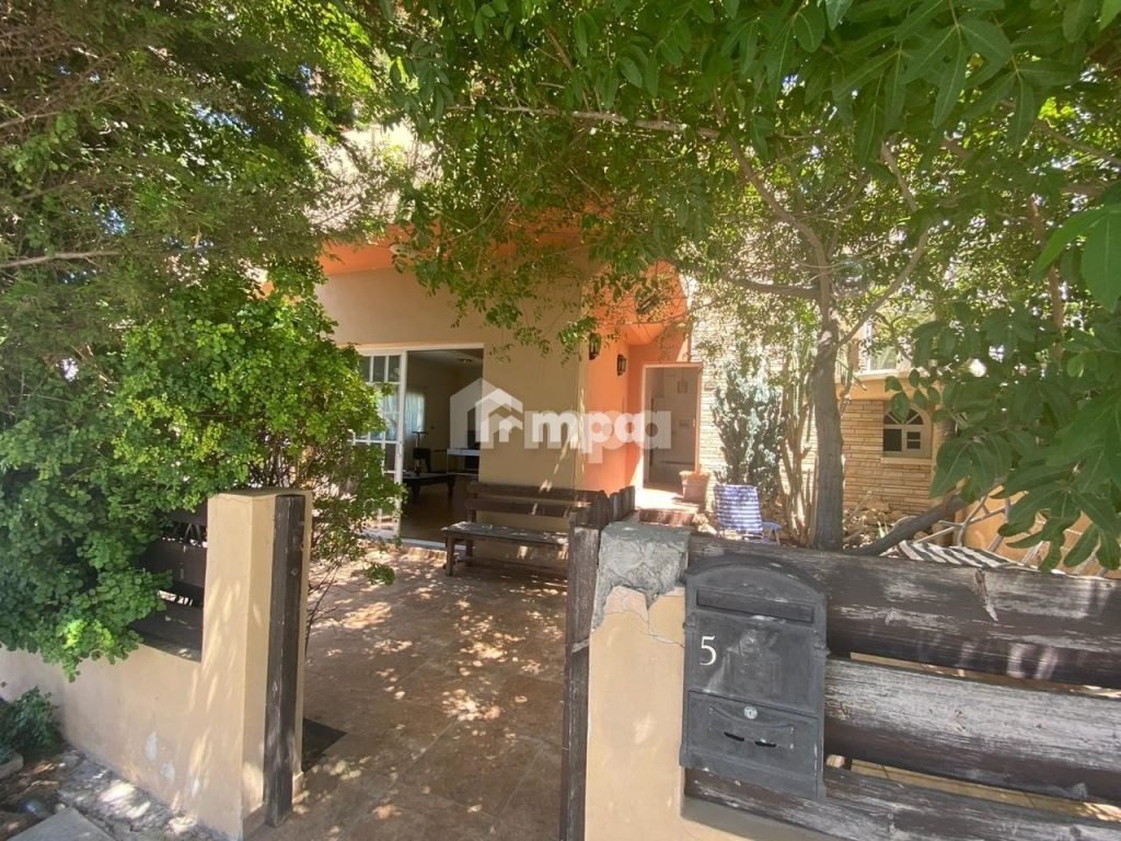 3 Bedroom House for Sale in Strovolos, Nicosia District
