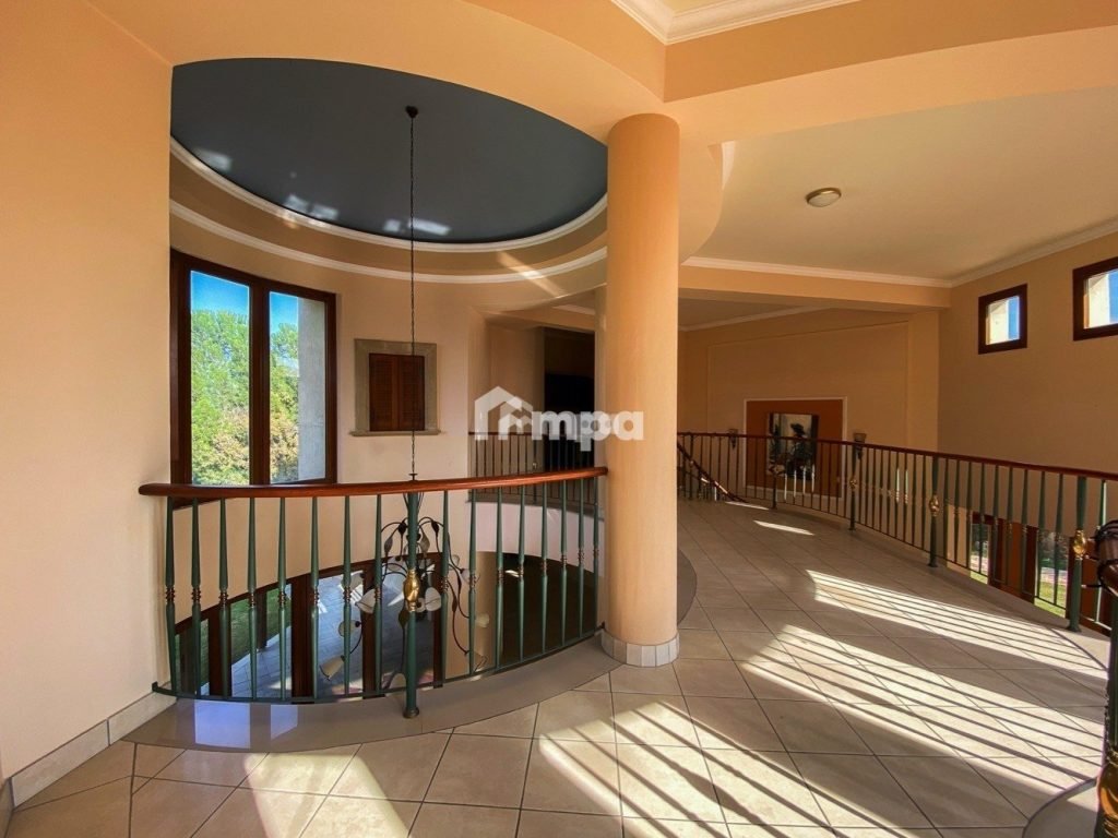 5 Bedroom House for Sale in Latsia, Nicosia District