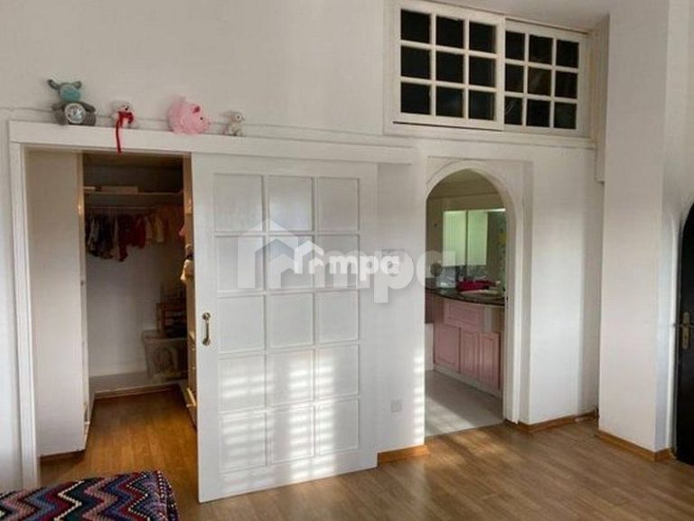 4 Bedroom House for Sale in Strovolos, Nicosia District
