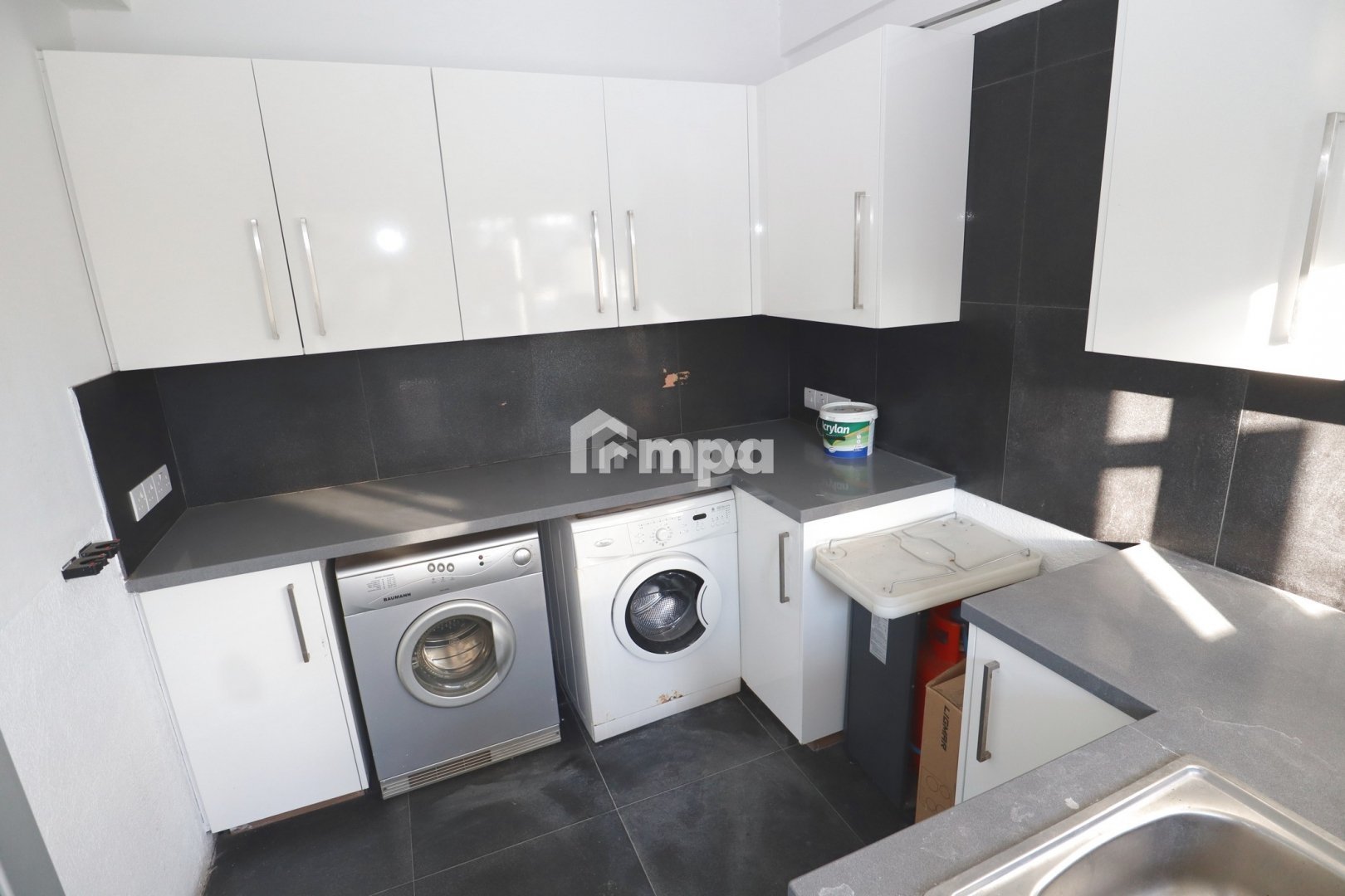 4 Bedroom Apartment for Sale in Tseri, Nicosia District