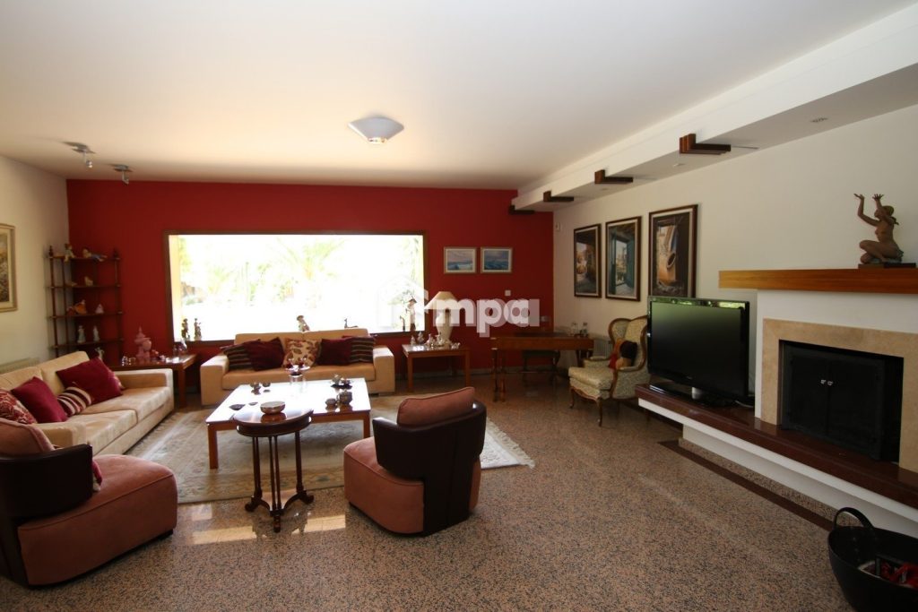 4 Bedroom House for Sale in Latsia, Nicosia District