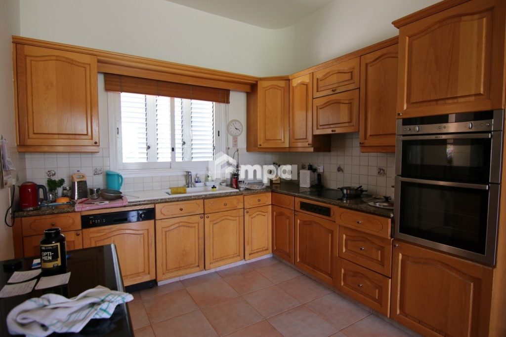 4 Bedroom House for Sale in Latsia, Nicosia District