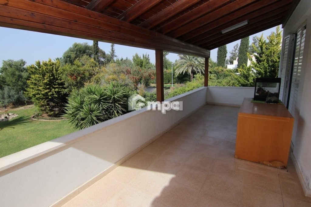 4 Bedroom House for Sale in Latsia, Nicosia District