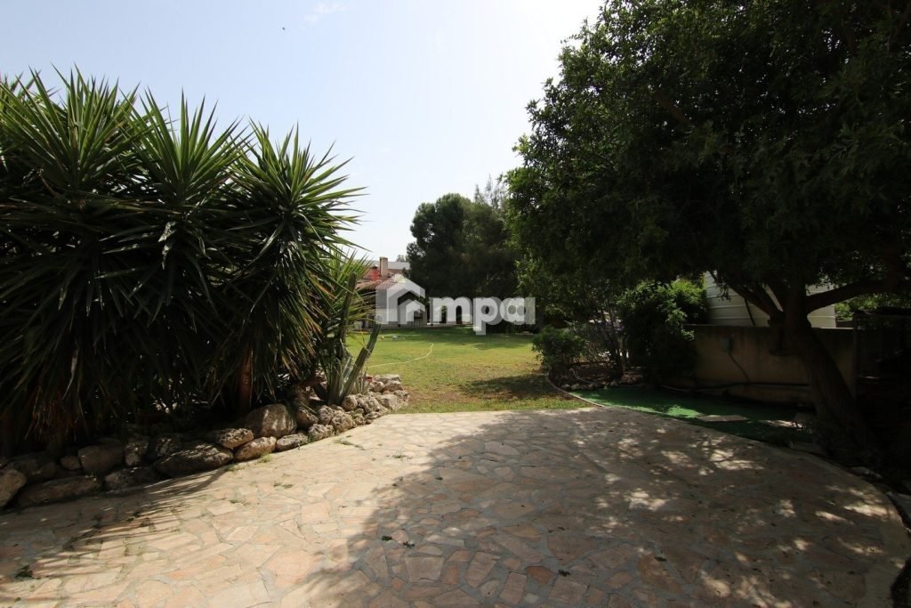 4 Bedroom House for Sale in Latsia, Nicosia District