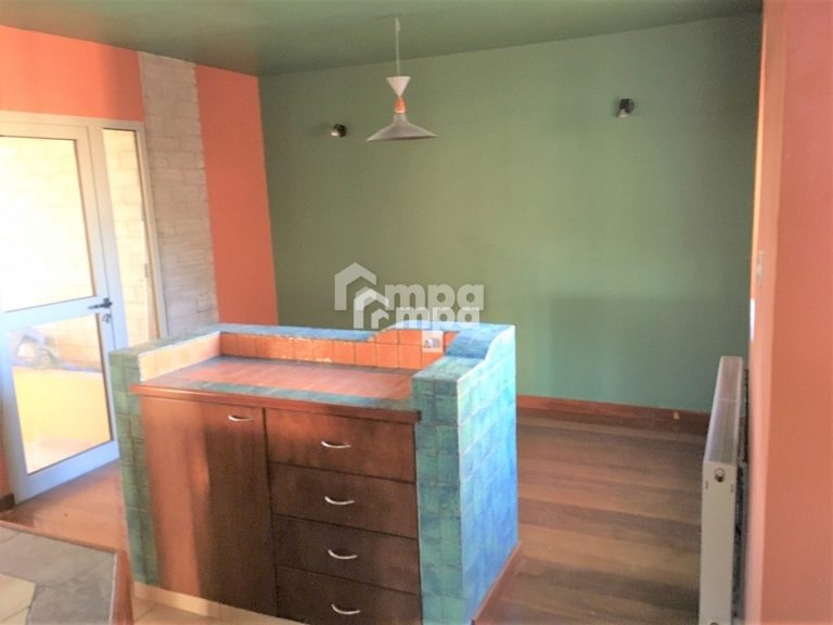 4 Bedroom Apartment for Sale in Agioi Omologites, Nicosia District