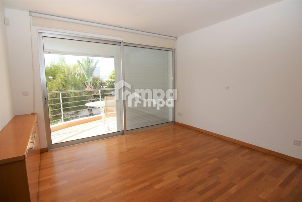 3 Bedroom Apartment for Sale in Strovolos, Nicosia District