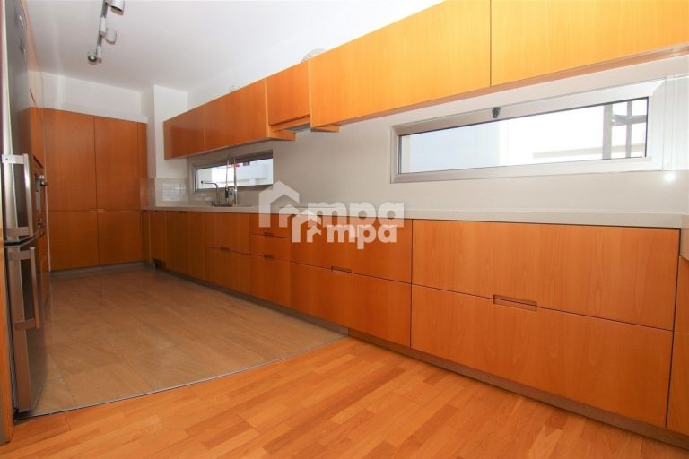 3 Bedroom Apartment for Sale in Strovolos, Nicosia District