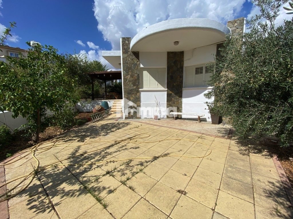 3 Bedroom House for Sale in Engomi, Nicosia District