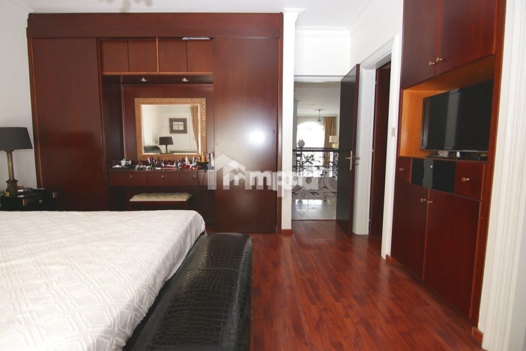 5 Bedroom House for Sale in Engomi, Nicosia District