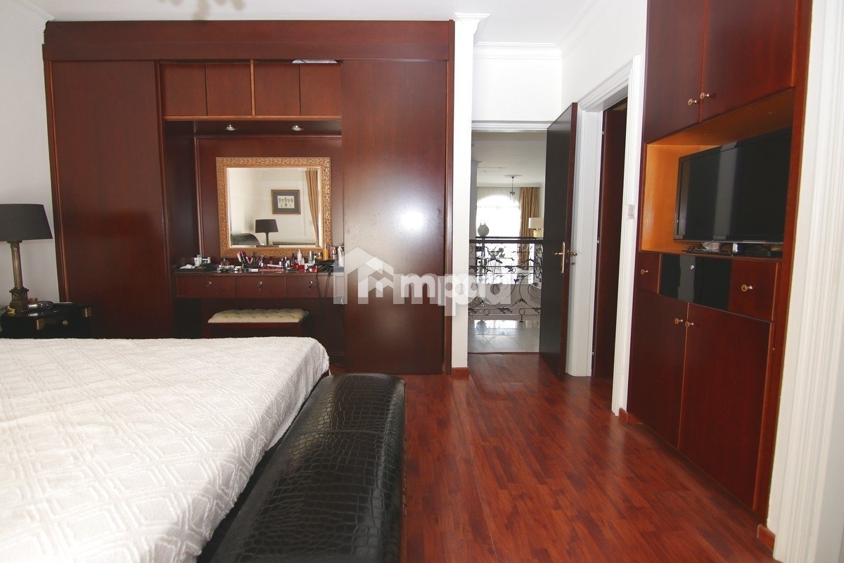 5 Bedroom House for Sale in Engomi, Nicosia District