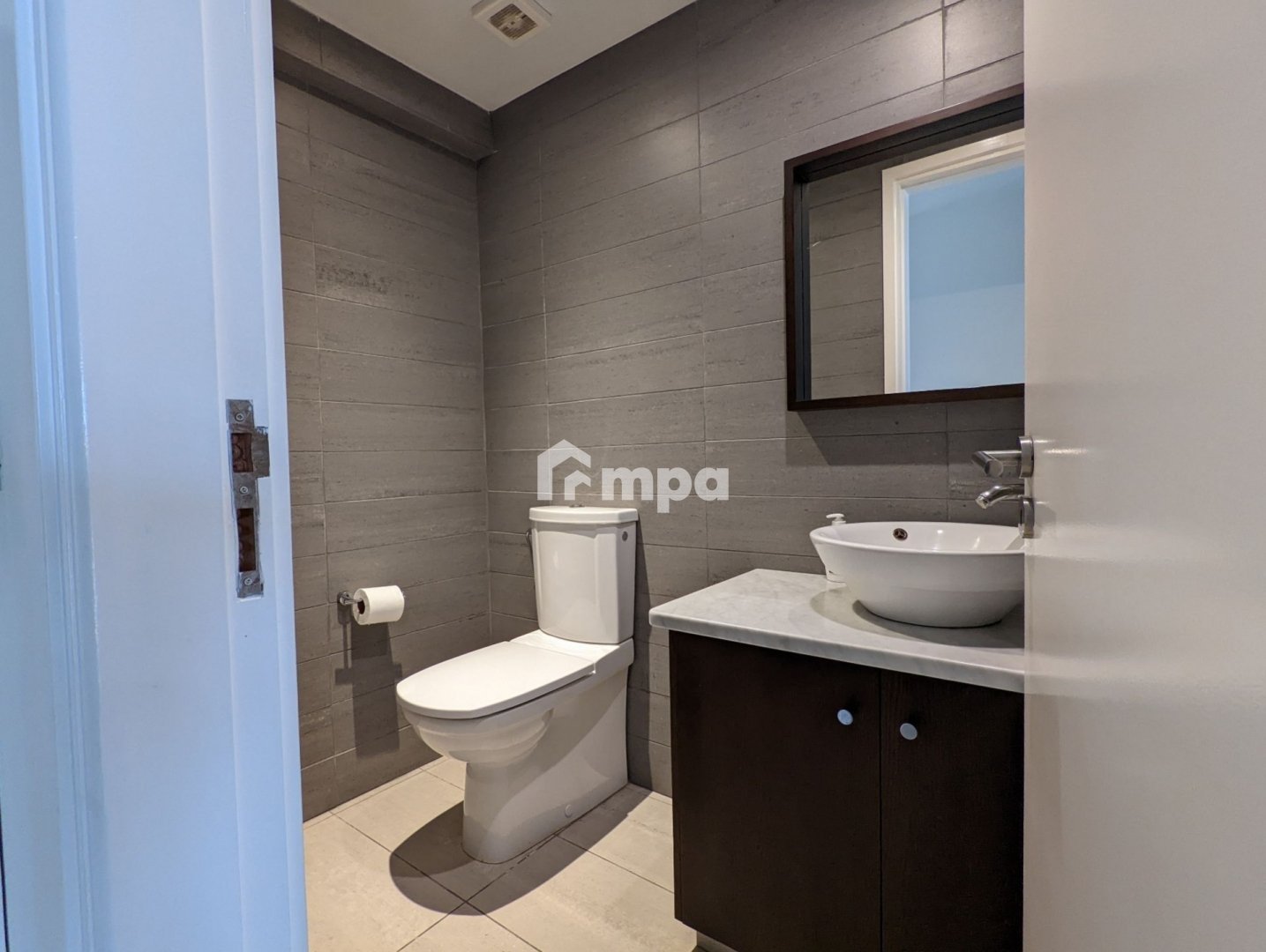 3 Bedroom Apartment for Sale in Strovolos, Nicosia District