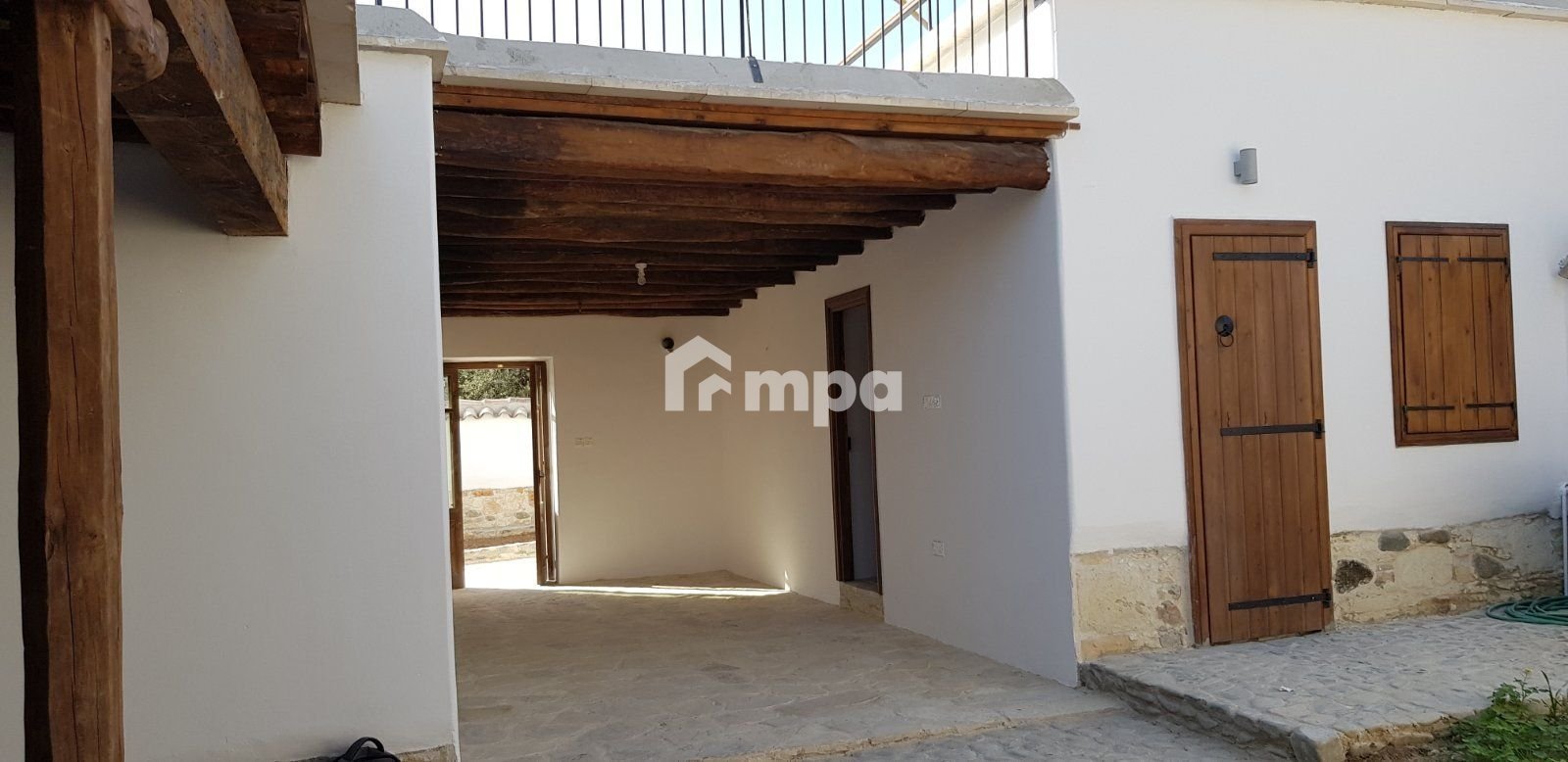 6+ Bedroom House for Sale in Kampia, Nicosia District