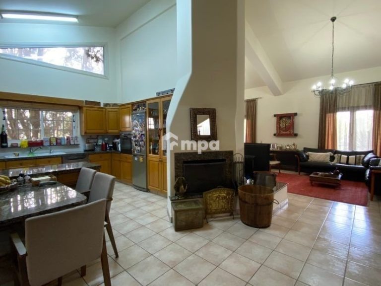 Cheap Houses and Villas for Sale Nicosia up to 700000 euro