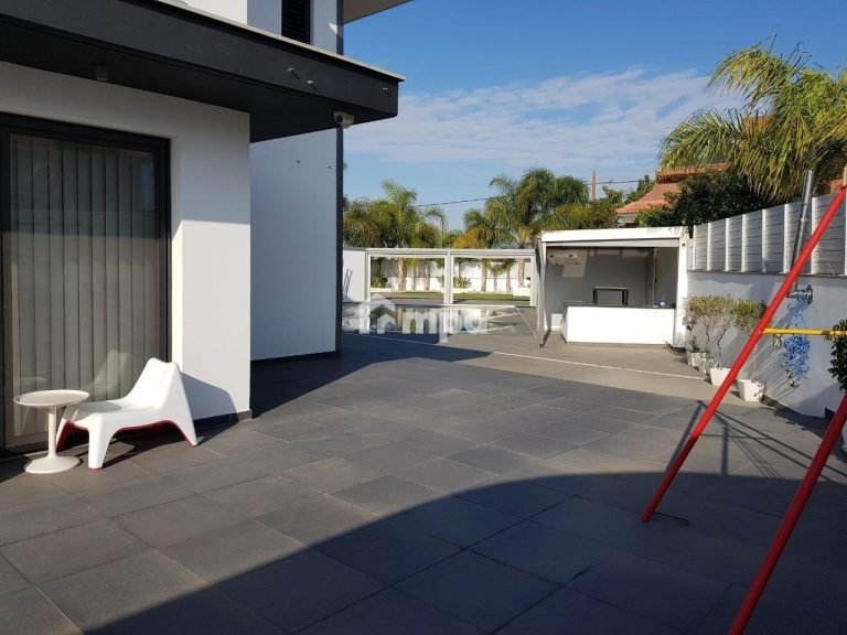 Cheap Houses and Villas for Sale Nicosia up to 1000000 euro