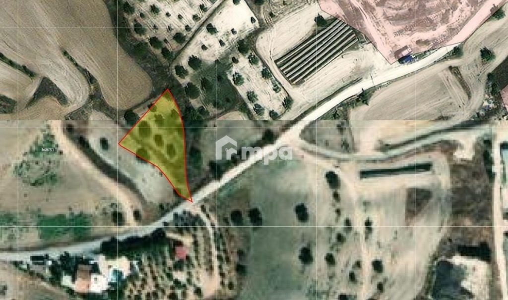 1,673m² Plot for Sale in Nicosia District