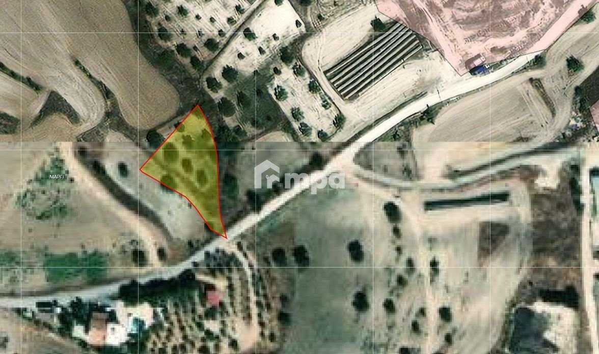 1,673m² Plot for Sale in Nicosia District