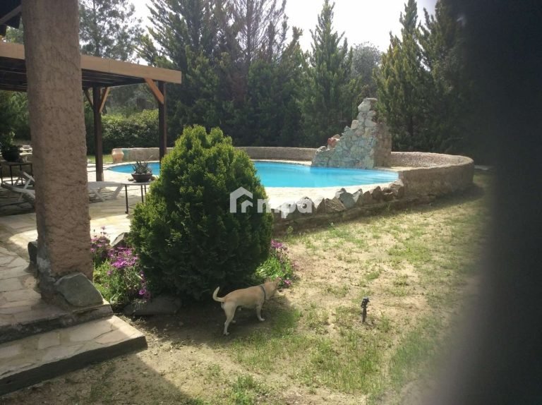 4 Bedroom House for Sale in Klirou, Nicosia District