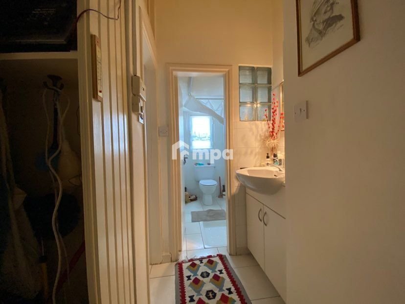 5 Bedroom House for Sale in Agios Dometios, Nicosia District