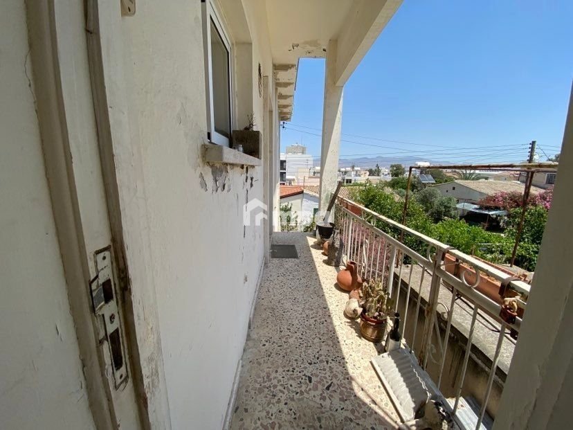 5 Bedroom House for Sale in Agios Dometios, Nicosia District