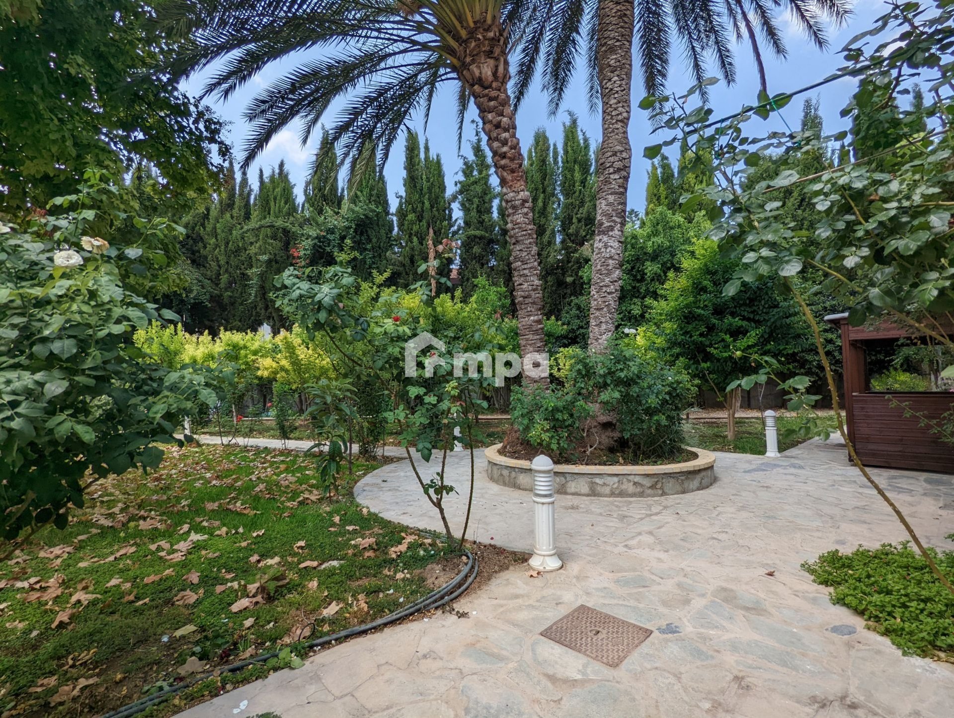 6+ Bedroom House for Sale in Nicosia District