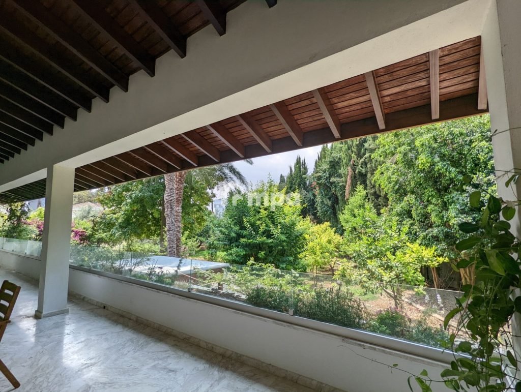 6+ Bedroom House for Sale in Nicosia District
