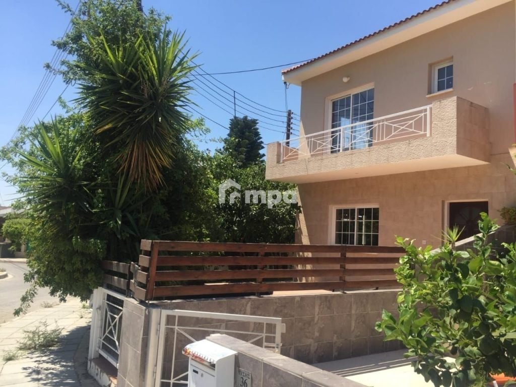 3 Bedroom House for Sale in Latsia, Nicosia District